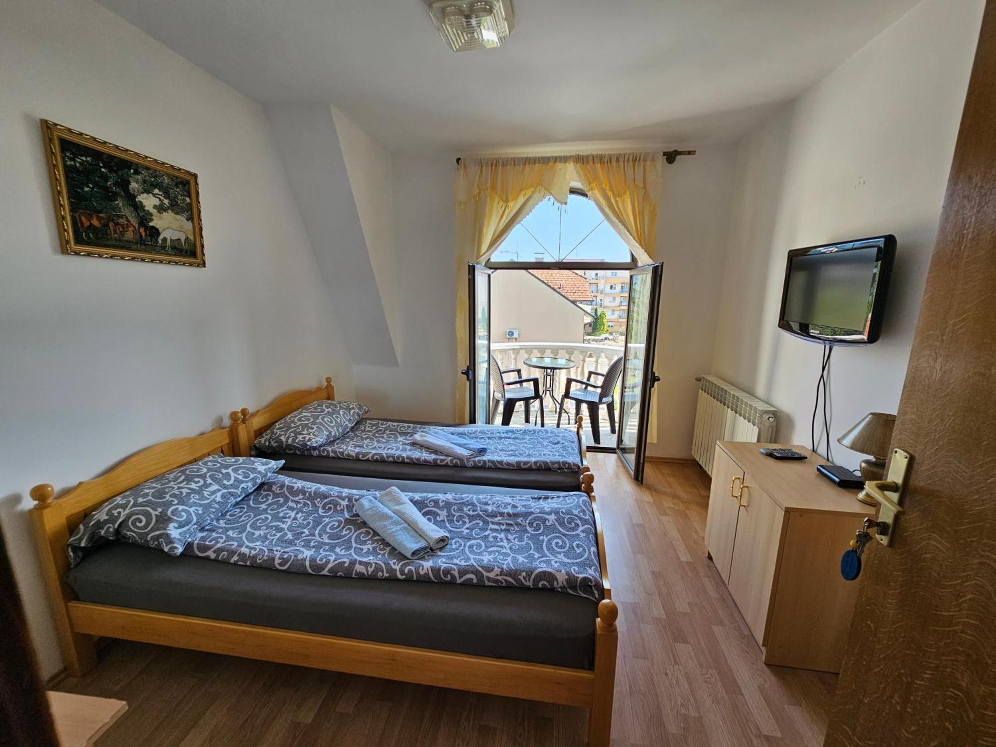 Aleks Sobe Hotel Banja Koviljaca Exterior photo